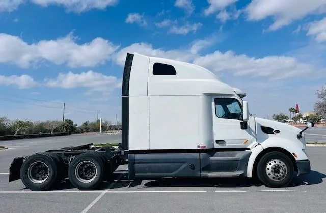2021 Peterbilt 579 in Pharr, TX — photo 5
