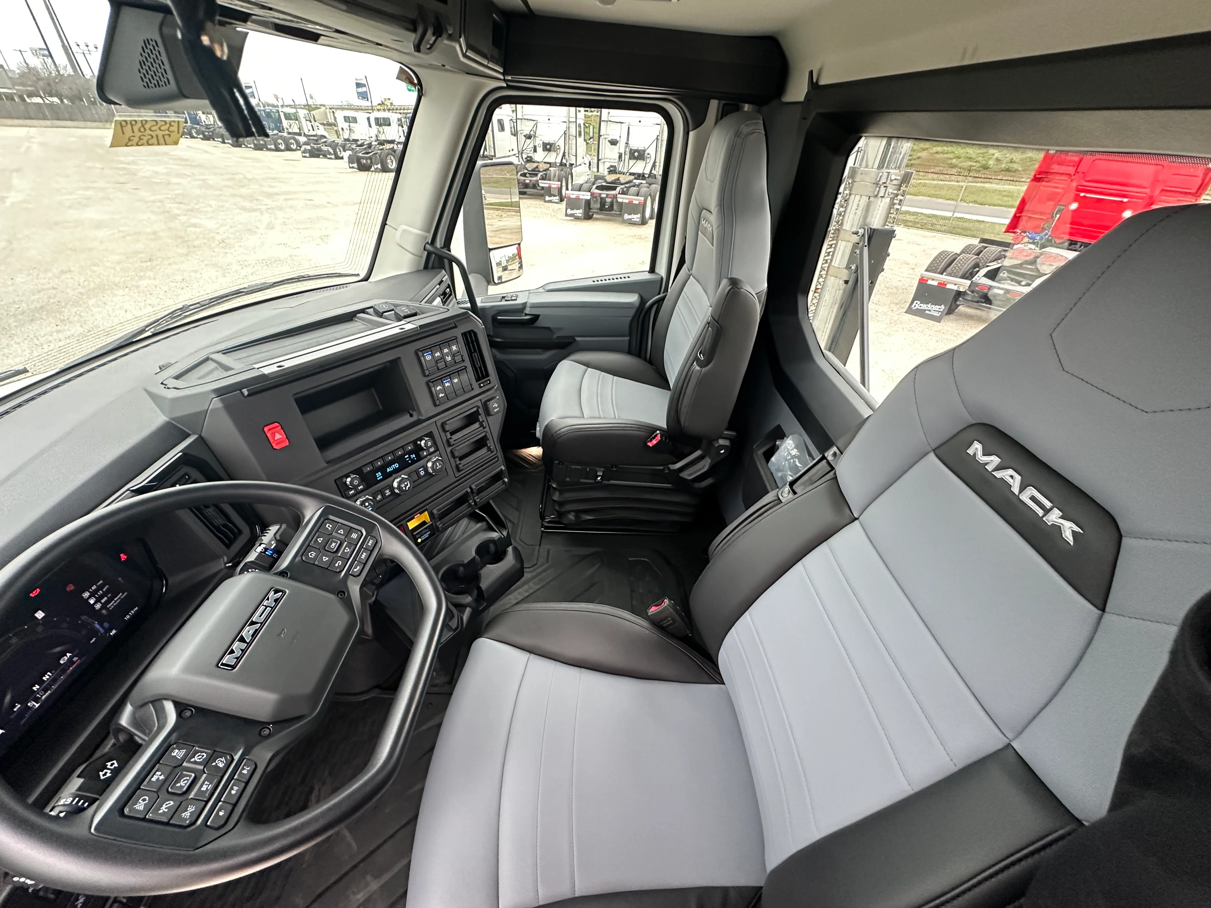 2026 Mack Pioneer in San Antonio, TX — photo 6