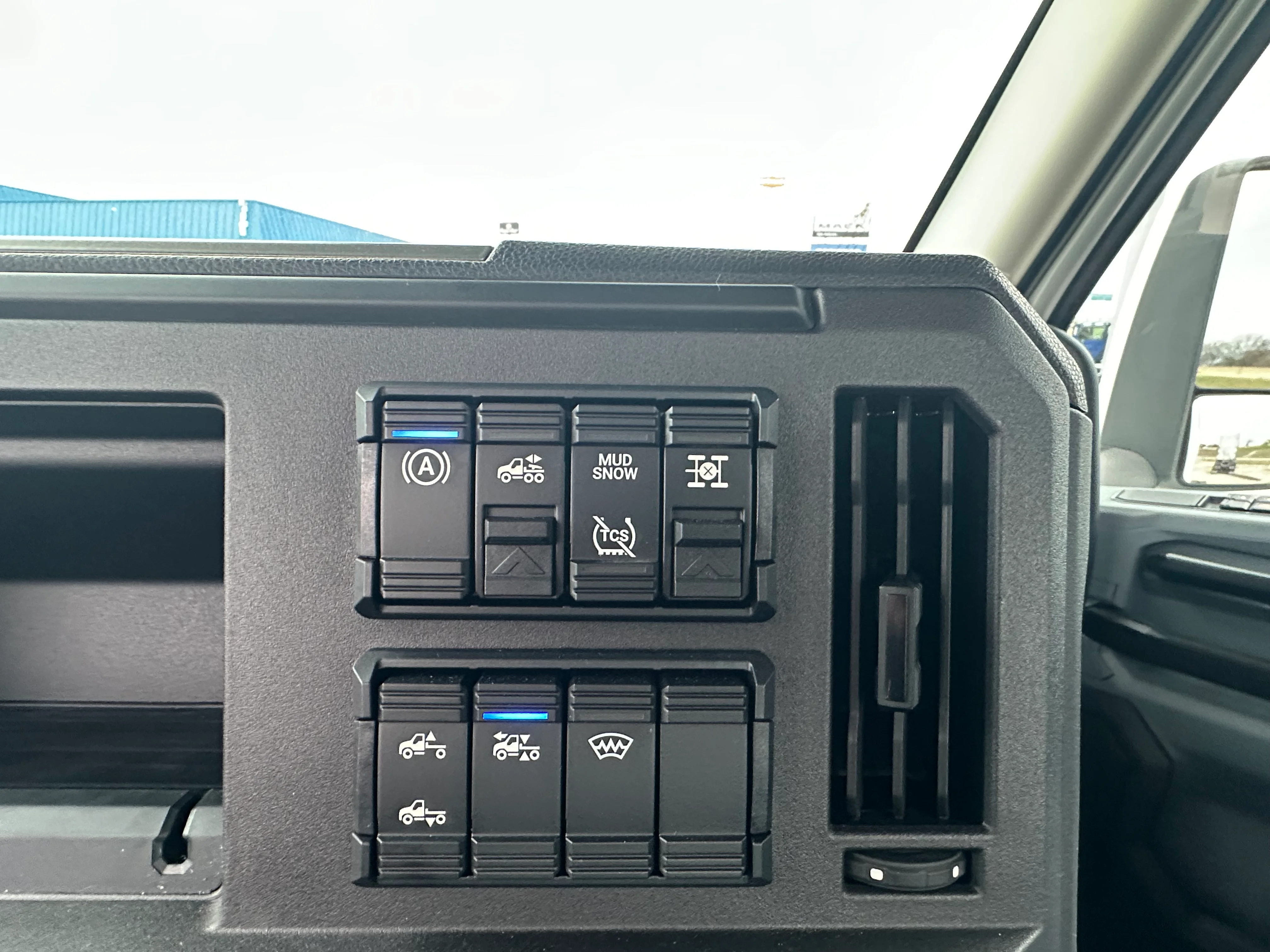 2026 Mack Pioneer in San Antonio, TX — photo 14