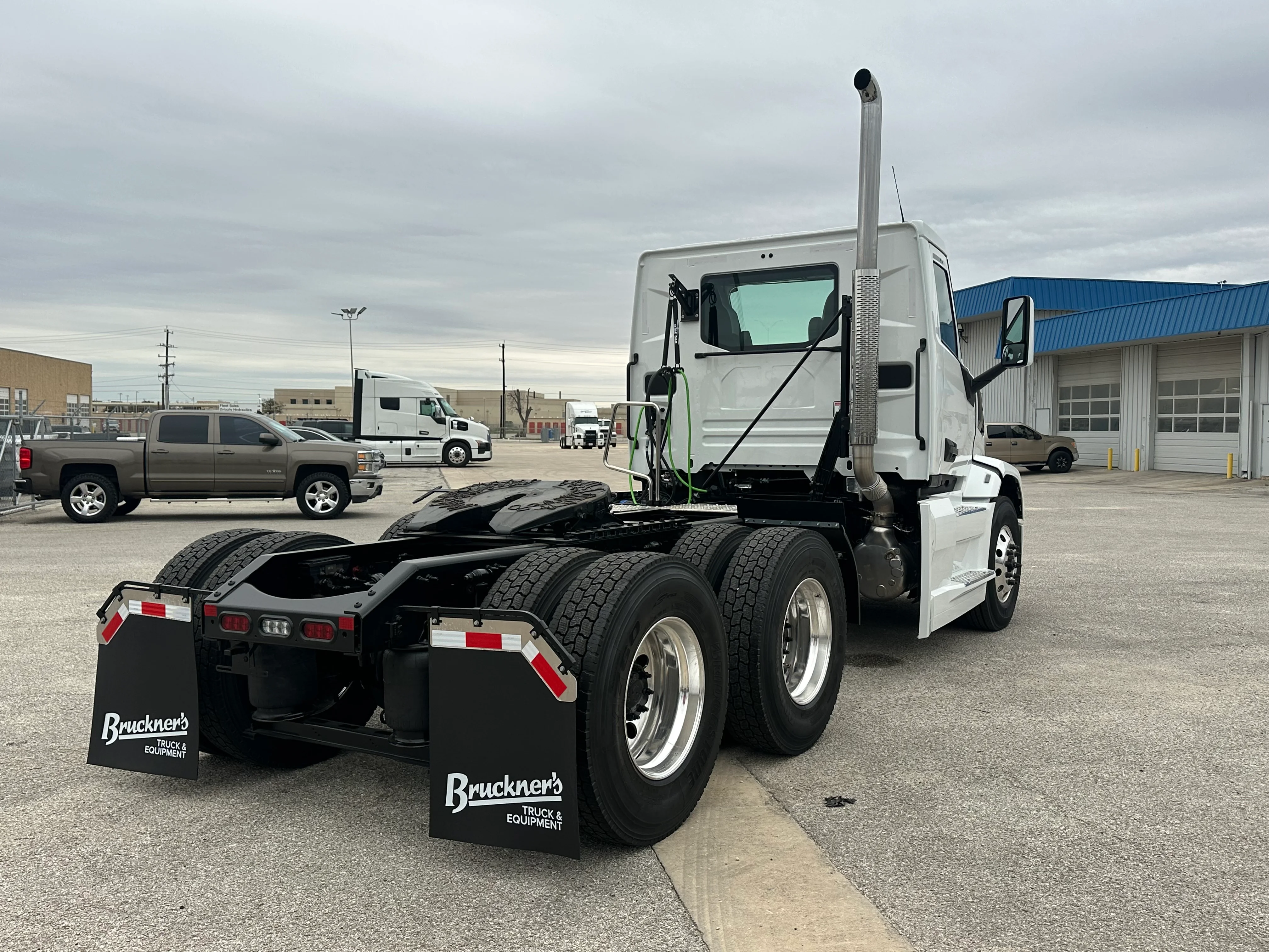 2026 Mack Pioneer in San Antonio, TX — photo 9