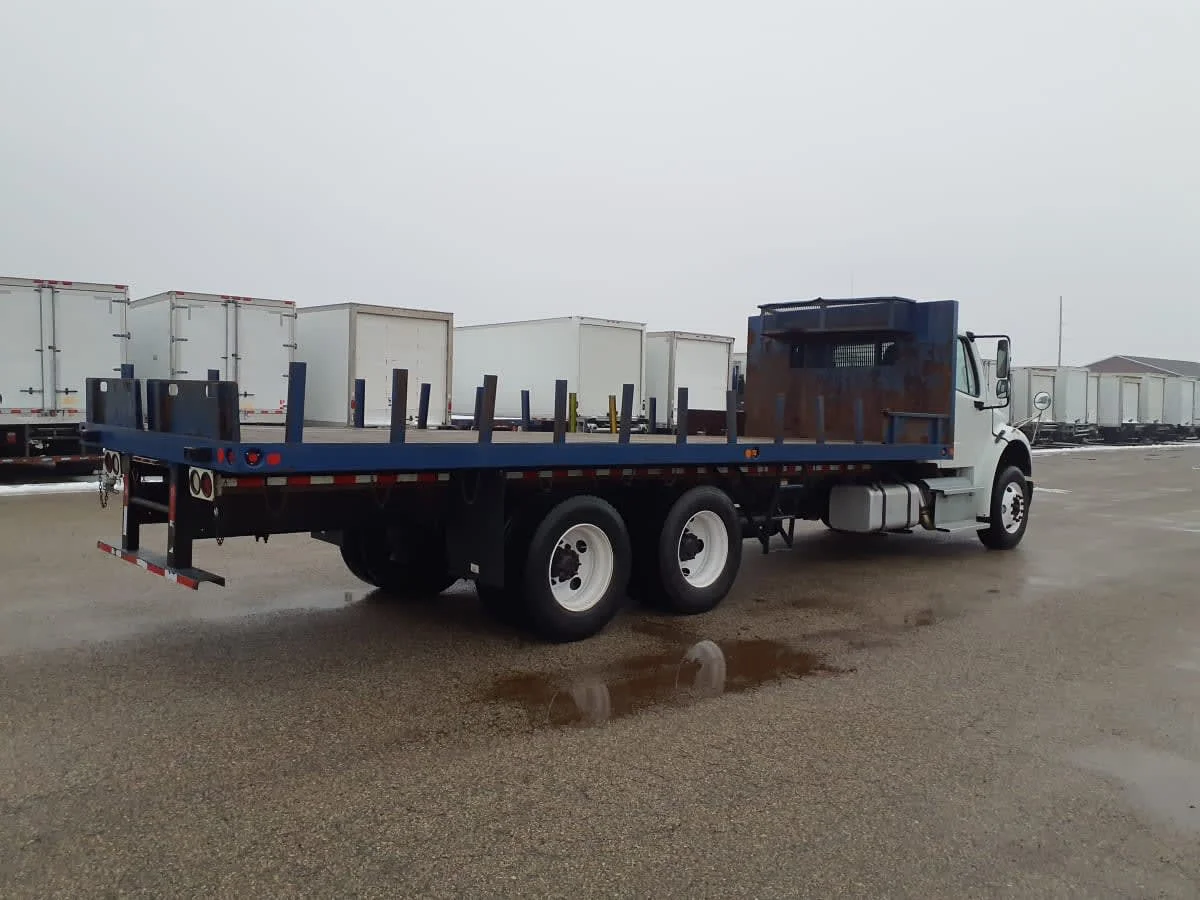 2015 Freightliner M2 106 in Wayland, MI — photo 4