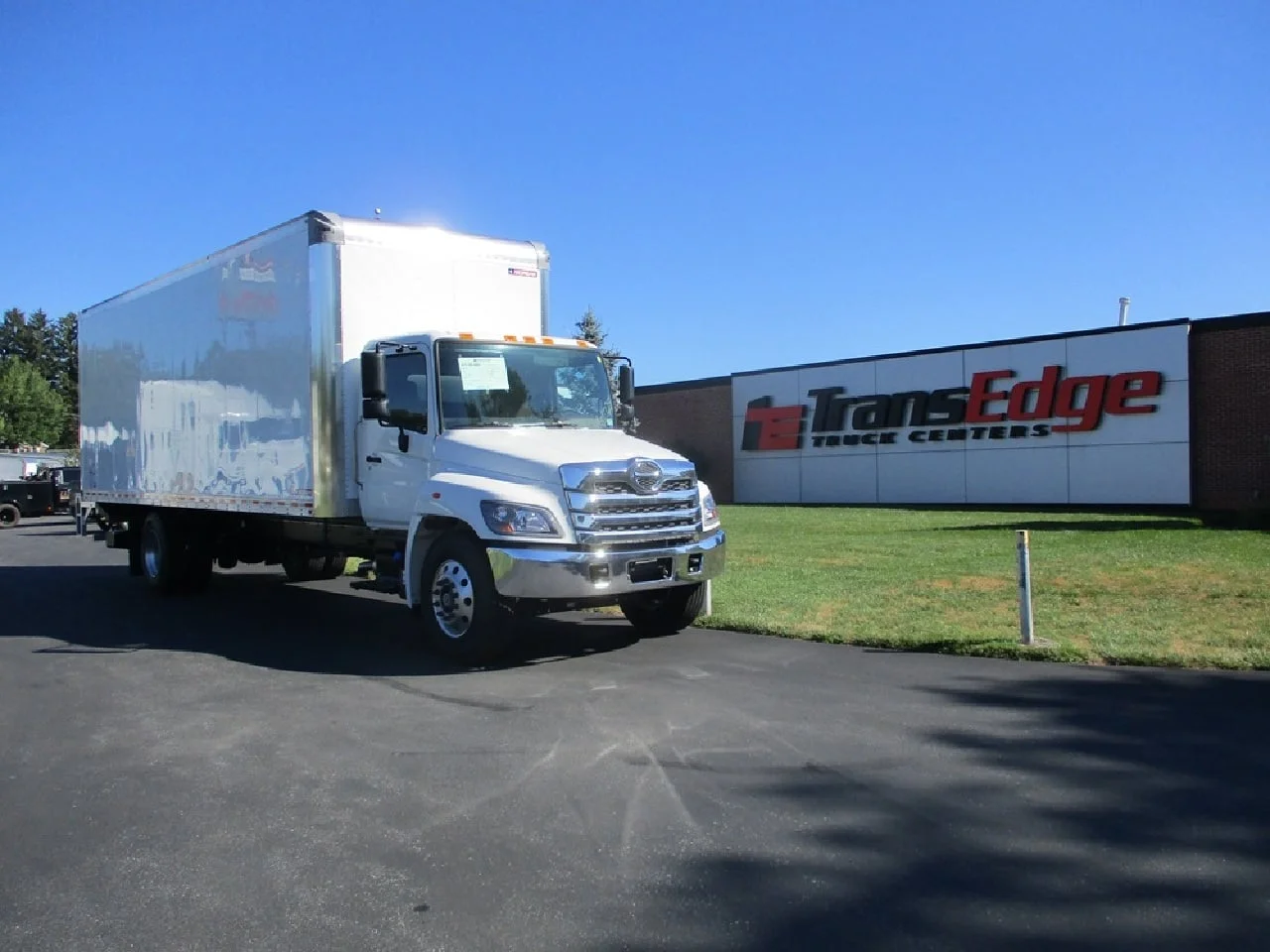 2025 Hino L6
