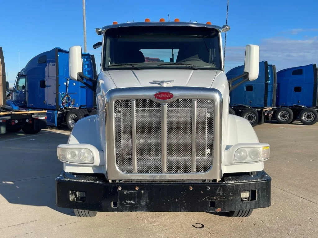 2015 Peterbilt 567 in Springfield, MO — photo 8