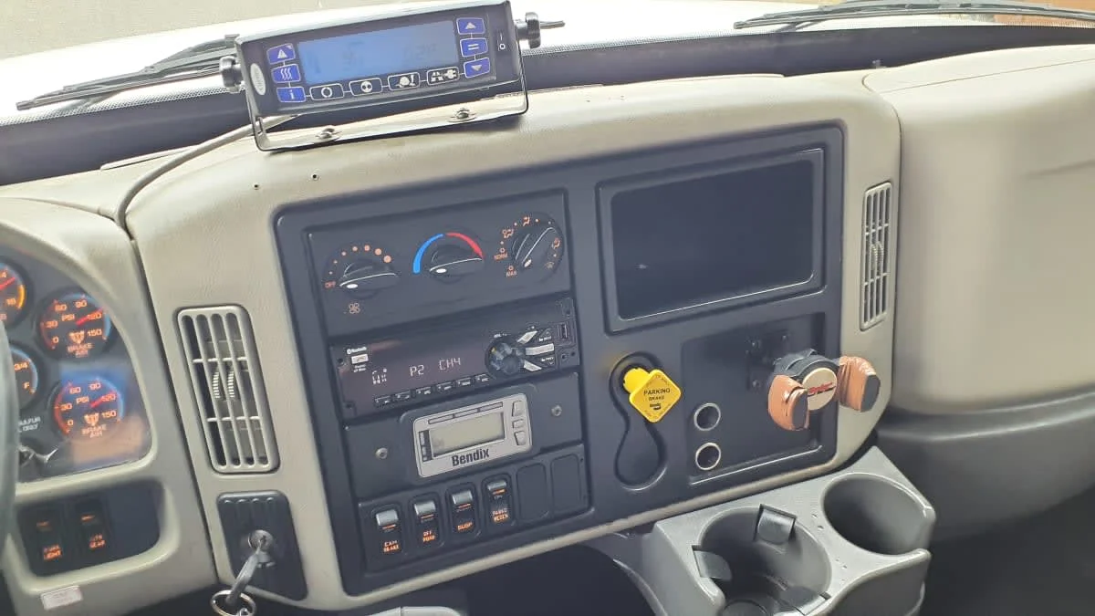 2018 International 4300 in Springfield, MA — photo 8