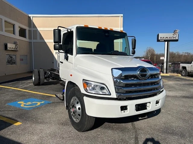 2025 Hino L6 in Lowell, AR — photo 5