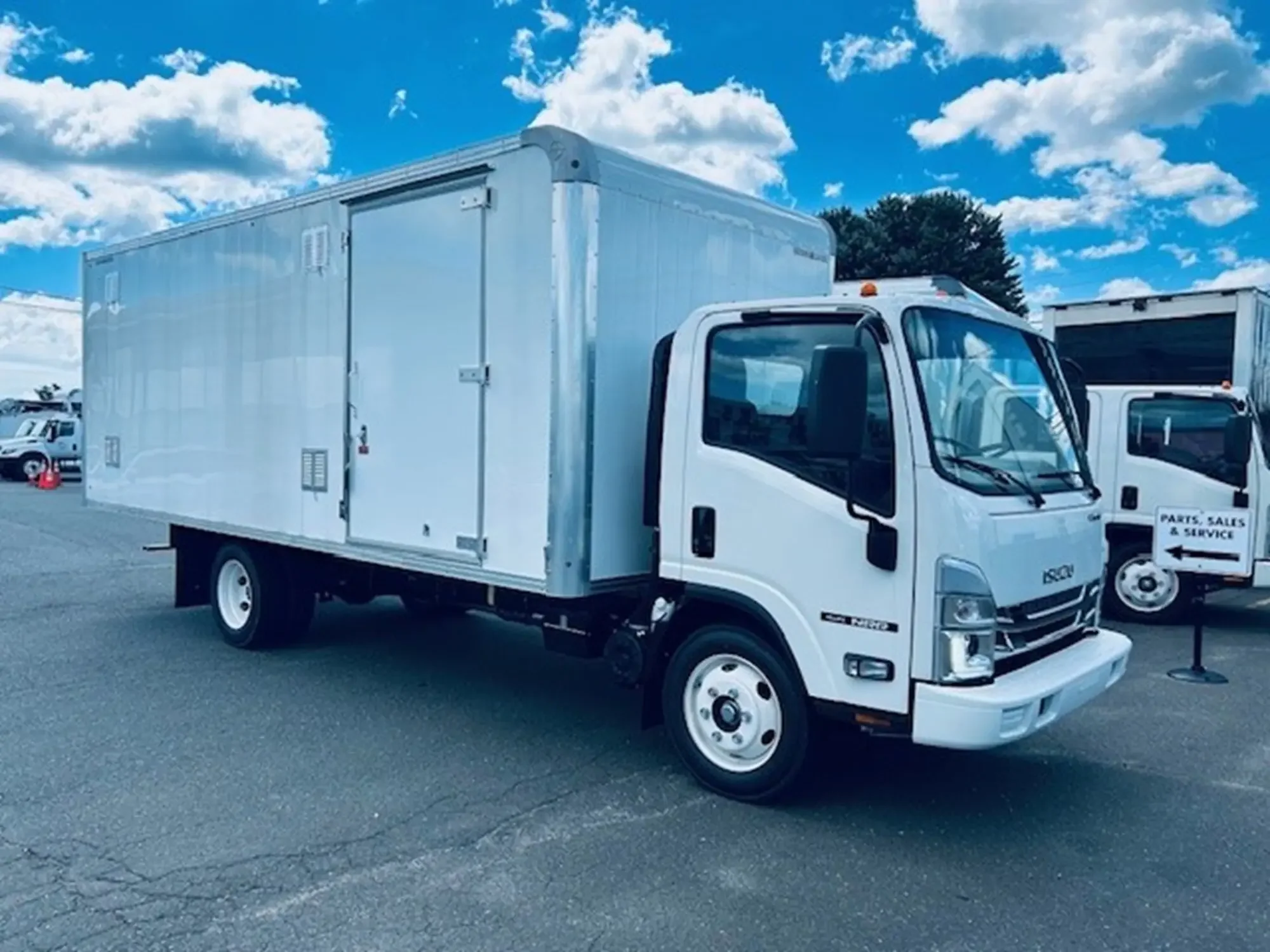 2025 Isuzu NRR in Wilmington, MA