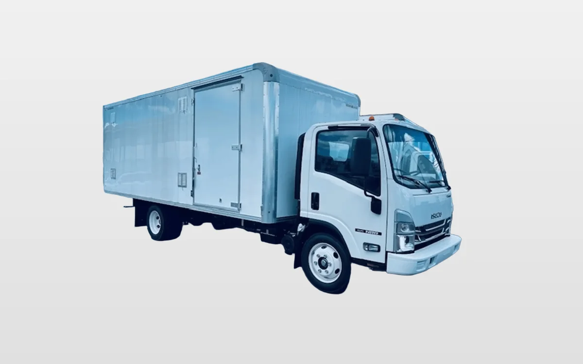 2025 Isuzu - image 1