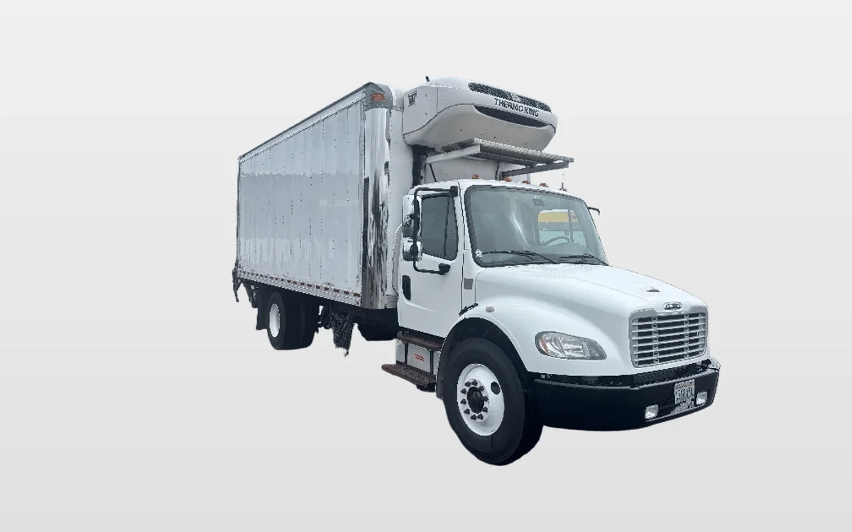 2018 Freightliner M2 106 - image 1