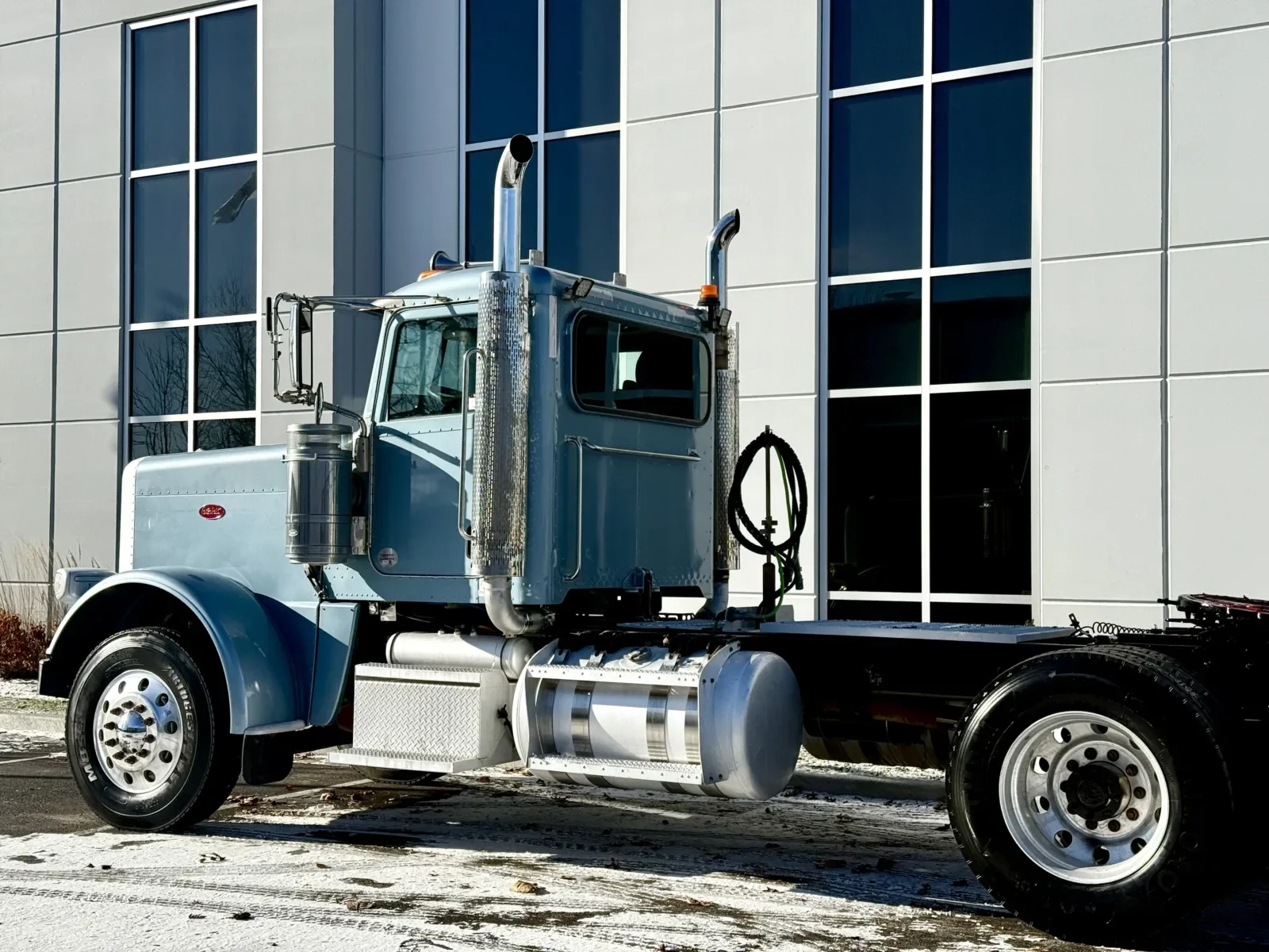 2018 Peterbilt 389 in New Lenox, IL — photo 8