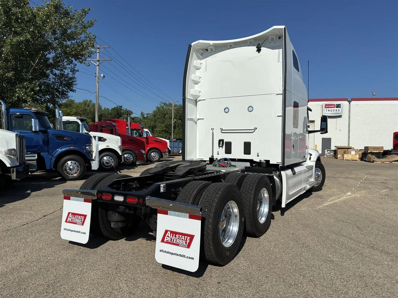 2027 Peterbilt 579 in South St. Paul, MN — photo 3