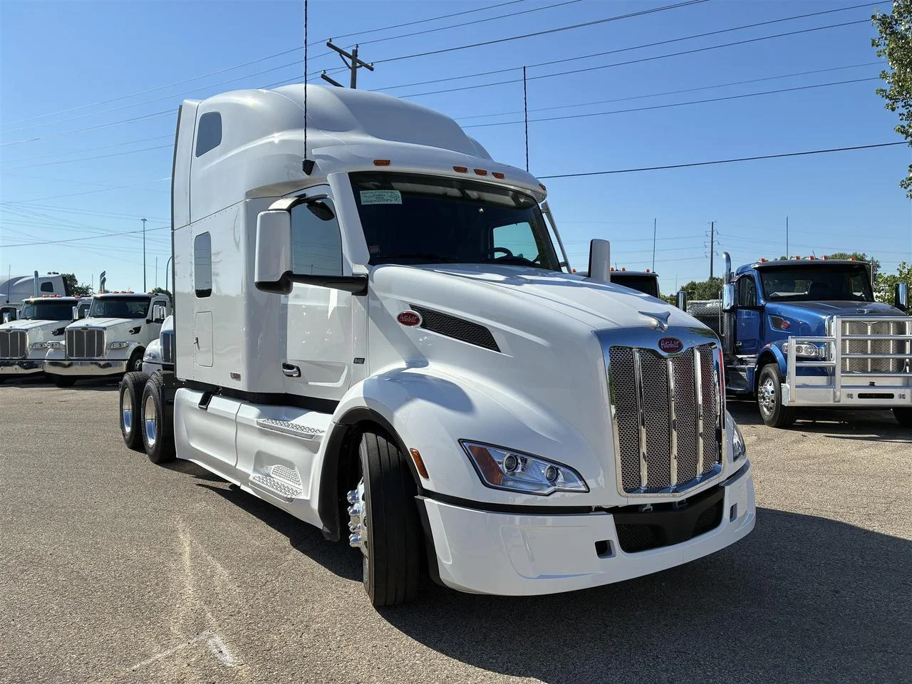 2027 Peterbilt 579 in South St. Paul, MN — photo 6