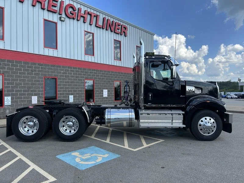 2025 Western Star 49X - image 3