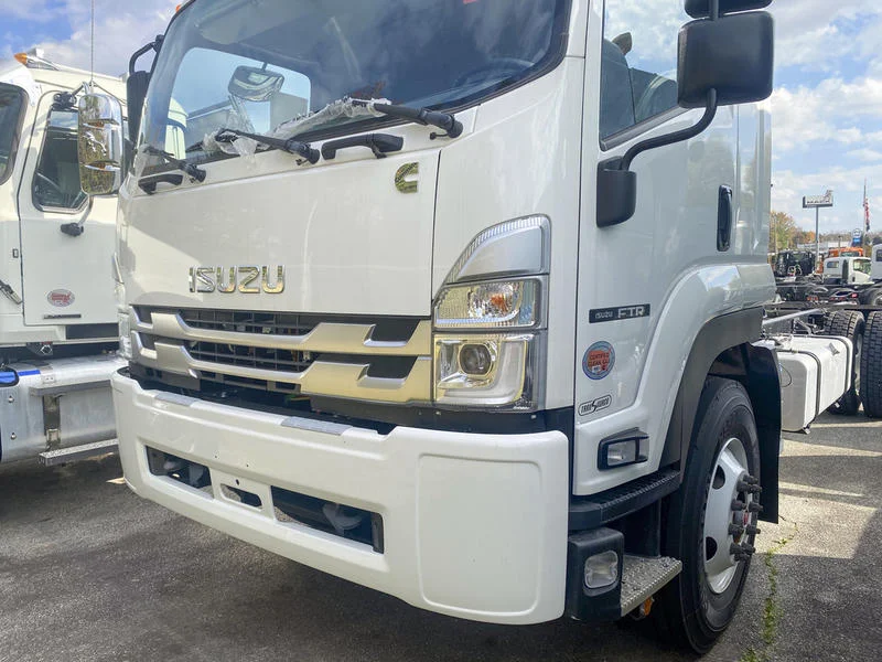 2025 Isuzu in Greensboro, NC — photo 5