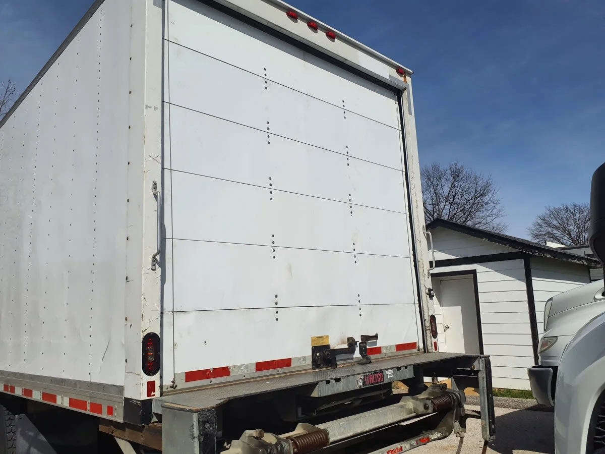 2018 International 4300 in O'fallon, MO — photo 5