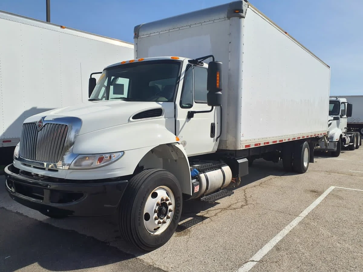 2018 International 4300 in O'fallon, MO