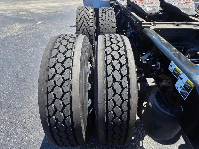 2024 Peterbilt 579 in Fort Myers, FL — photo 8