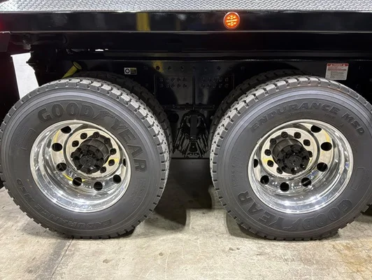 2027 Kenworth T880 in Kansas City, MO — photo 3