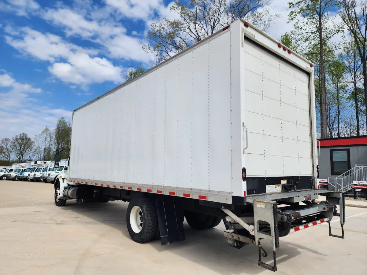 2020 International MV - image 6