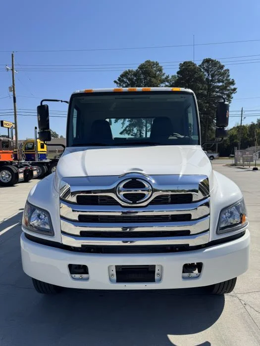 2025 Hino L7 - image 23