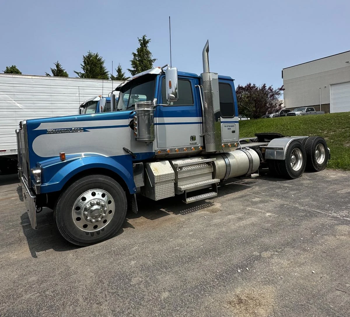 2019 Western Star 4900 - image 1