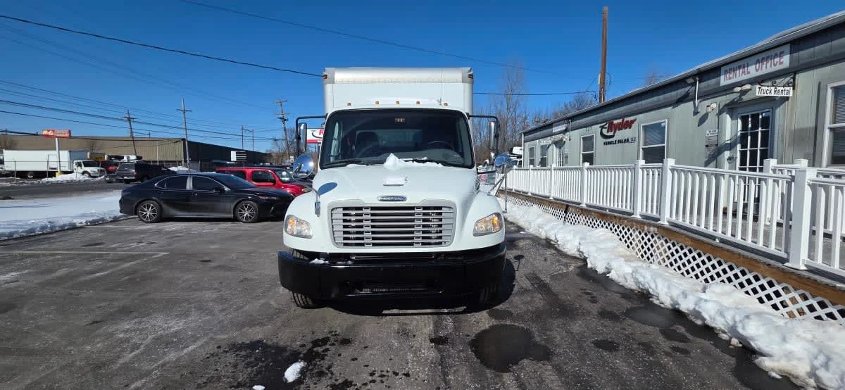 2018 Freightliner M2 106 in Bensalem, PA — photo 2