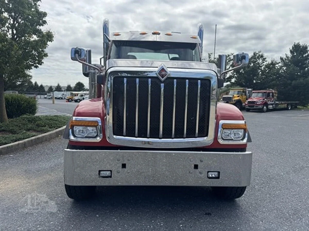 2026 International HX - image 7