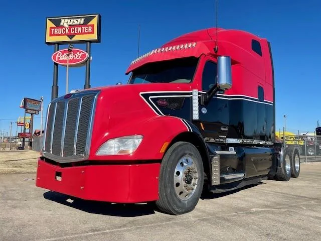2021 Peterbilt 579 - image 3