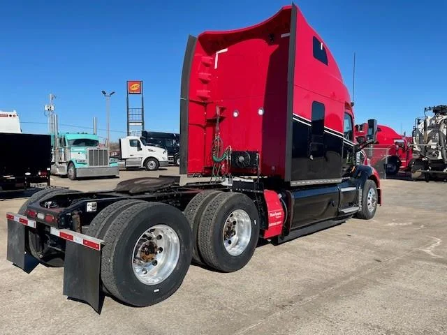 2021 Peterbilt 579 in Tulsa, OK — photo 9