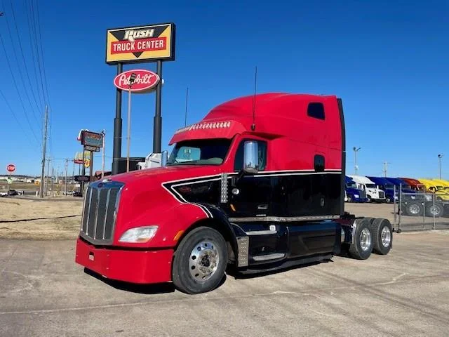 2021 Peterbilt 579 in Tulsa, OK — photo 2