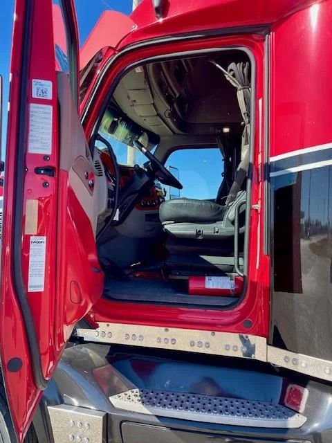 2021 Peterbilt 579 in Tulsa, OK — photo 11