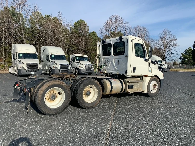 2021 Freightliner Cascadia in Concord, NC — photo 7