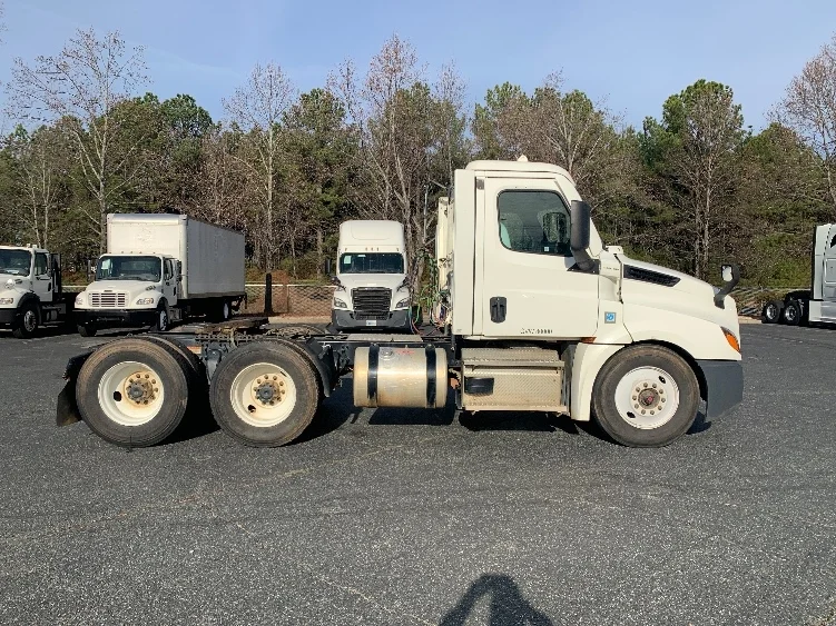 2021 Freightliner Cascadia in Concord, NC — photo 8