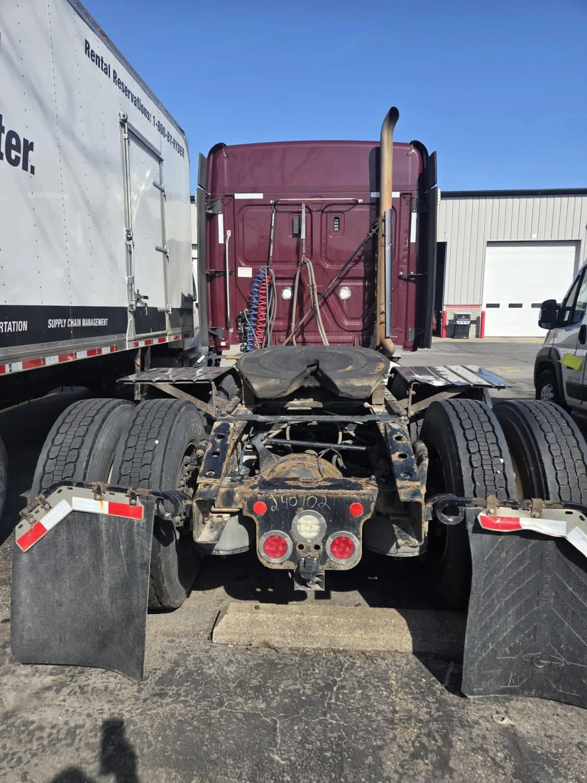 2020 Freightliner Cascadia in Knoxville, TN — photo 6