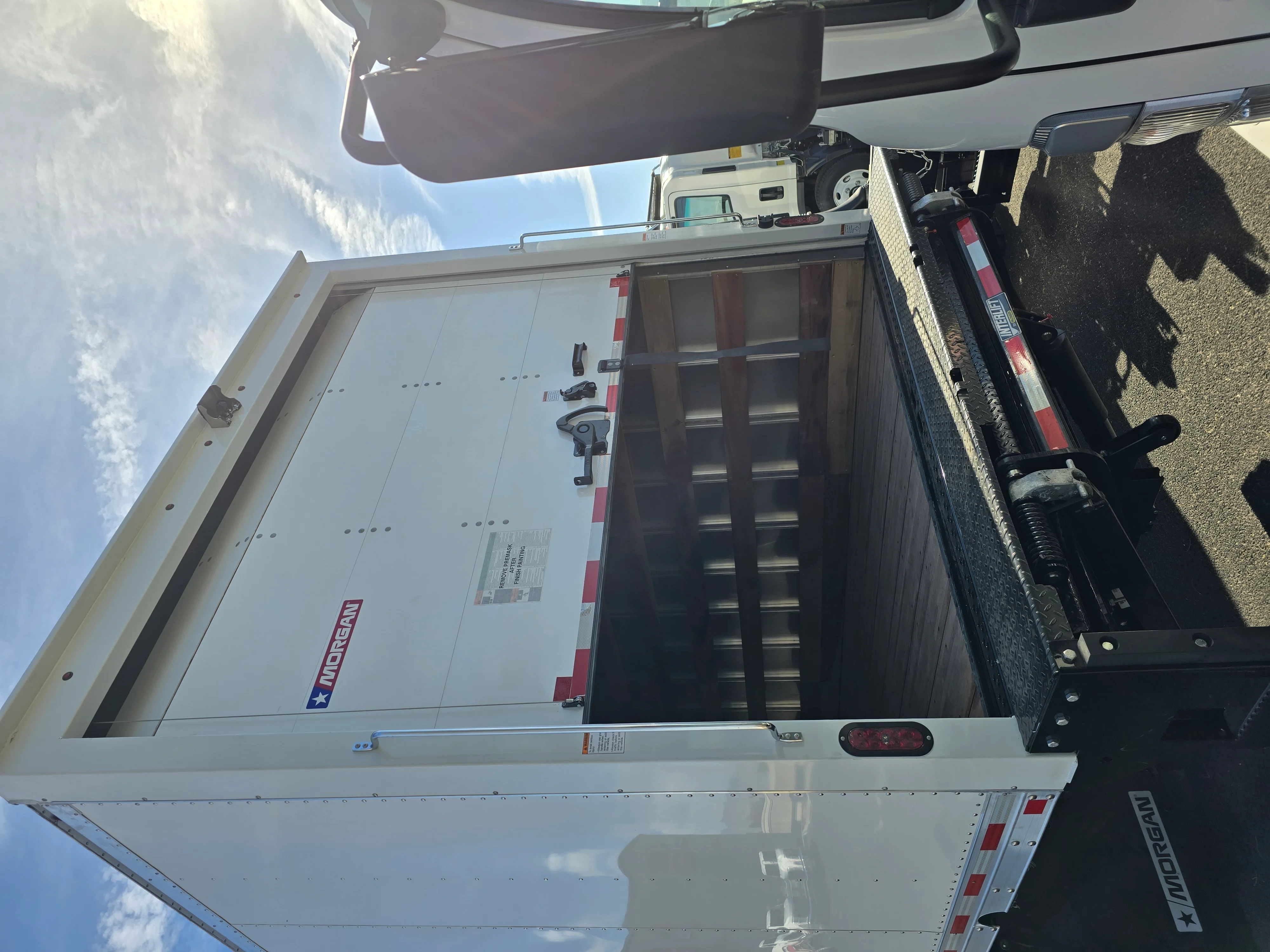2025 Isuzu NPR in TUCSON, AZ — photo 6