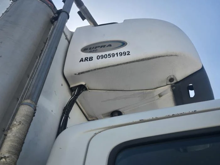 2020 Hino 268 — photo 12