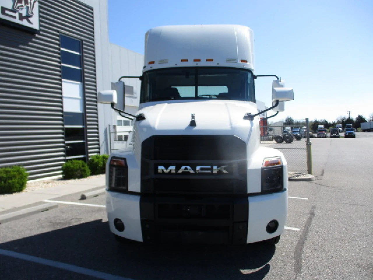 2019 Mack Anthem in Linthicum Heights, MD — photo 2