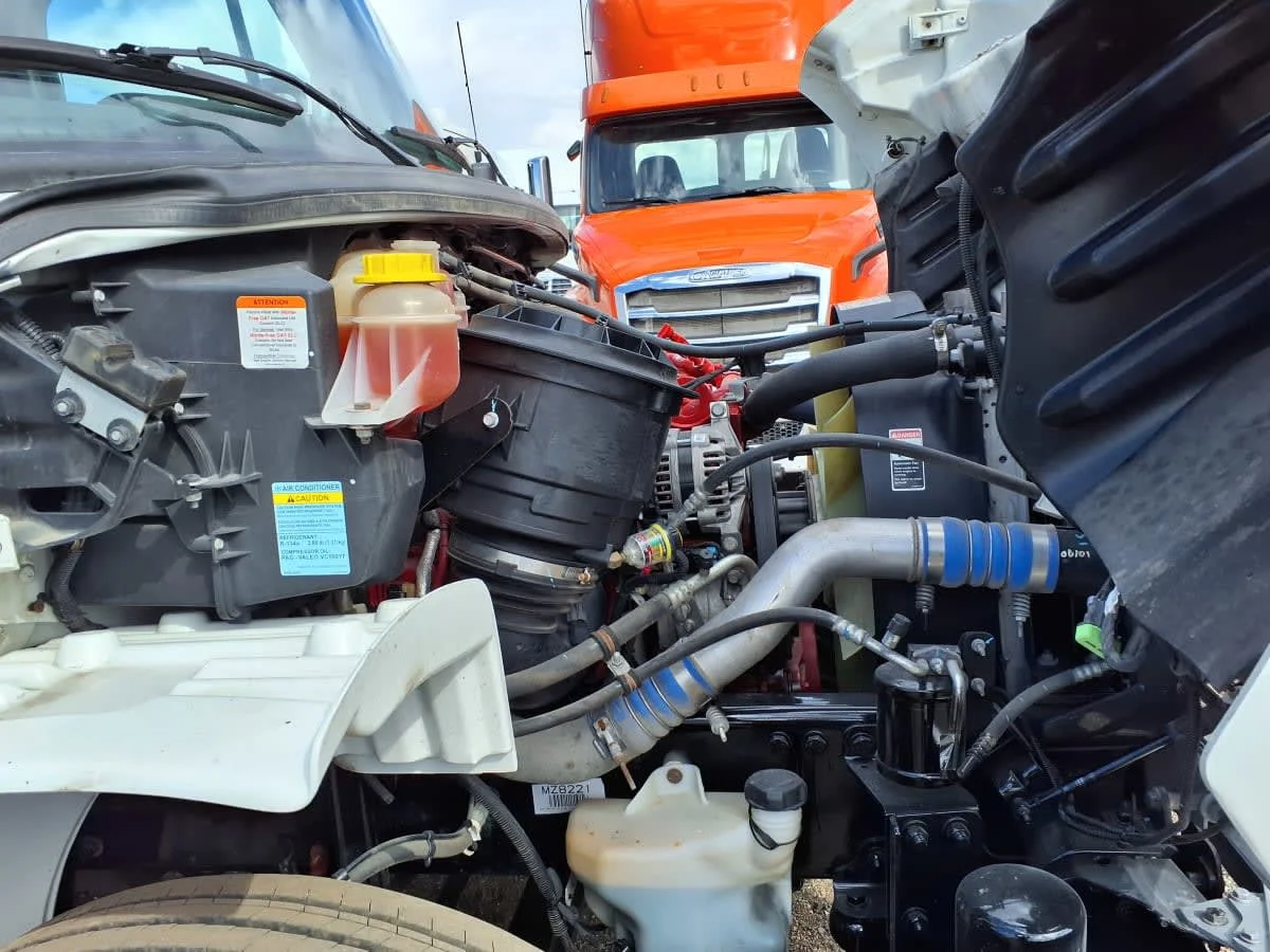 2022 Freightliner M2 106 - image 11