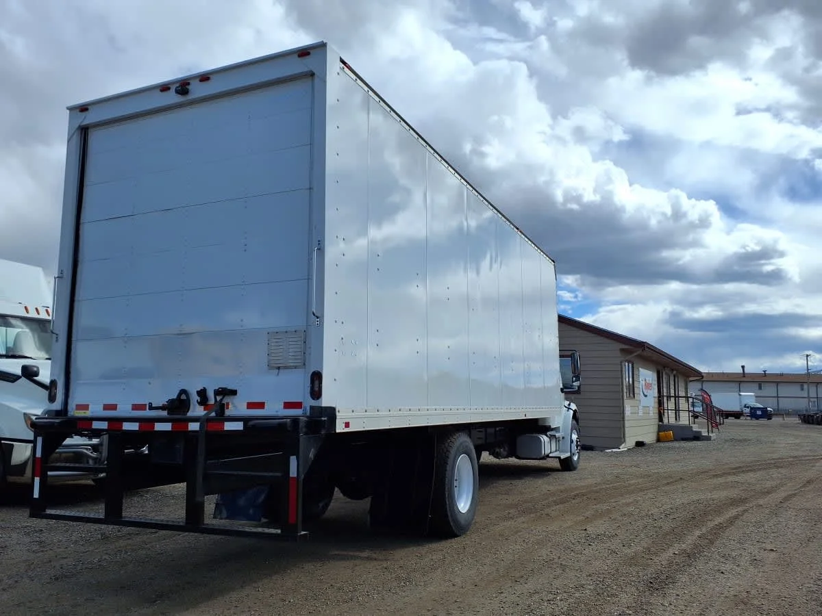 2022 Freightliner M2 106 - image 4