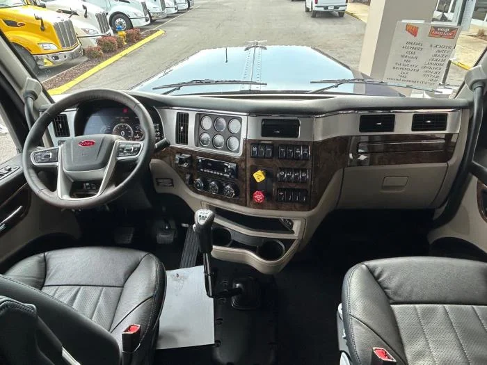 2026 Peterbilt 589 in Nashville, TN — photo 4
