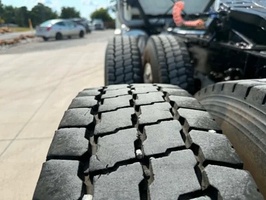 2019 Mack Pinnacle in Tulsa, OK — photo 12