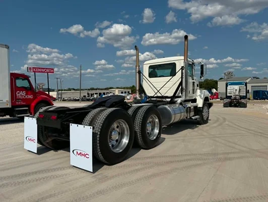 2019 Mack Pinnacle in Tulsa, OK — photo 4