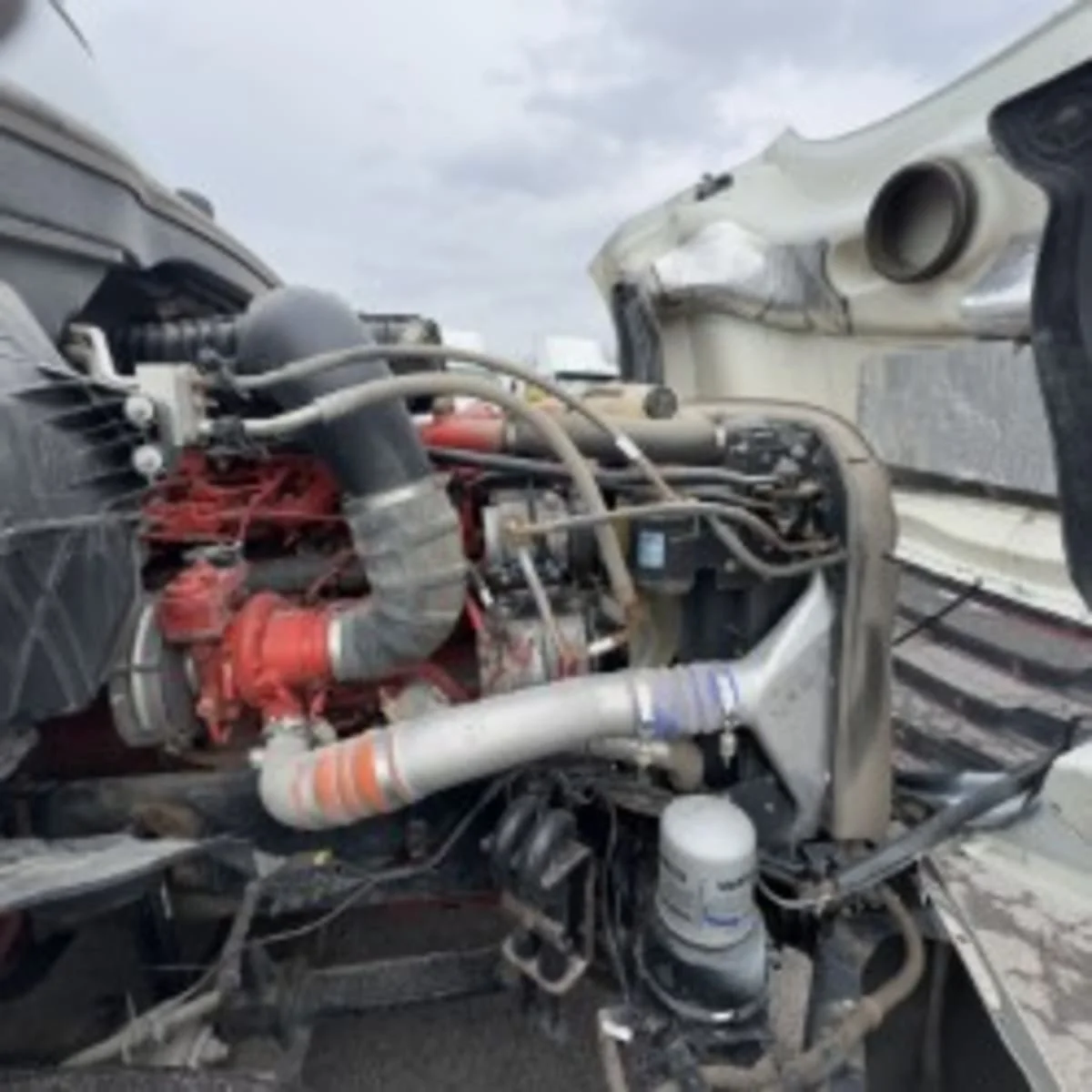 2021 Freightliner Cascadia - image 9