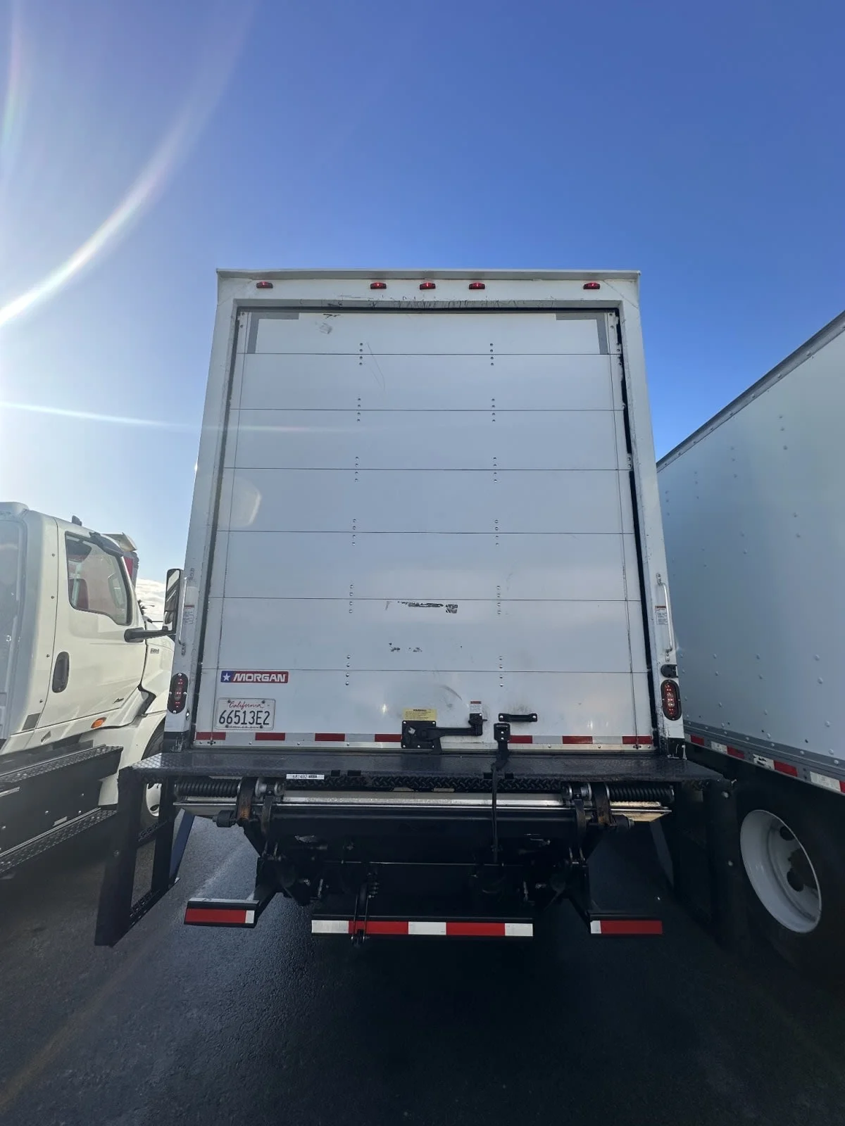 2018 Freightliner M2 106 in Montebello, CA — photo 5