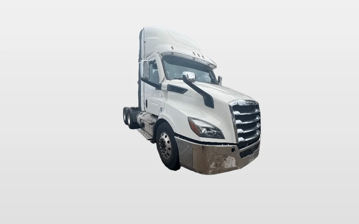 2021 Freightliner Cascadia - image 1