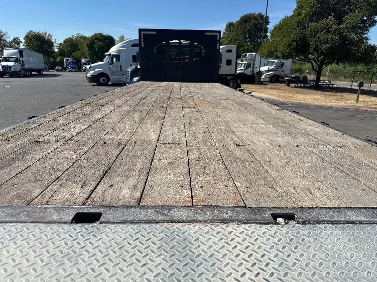 2020 International MV - image 10