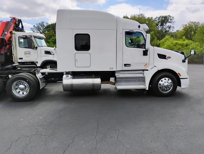 2022 Peterbilt 579 - image 13