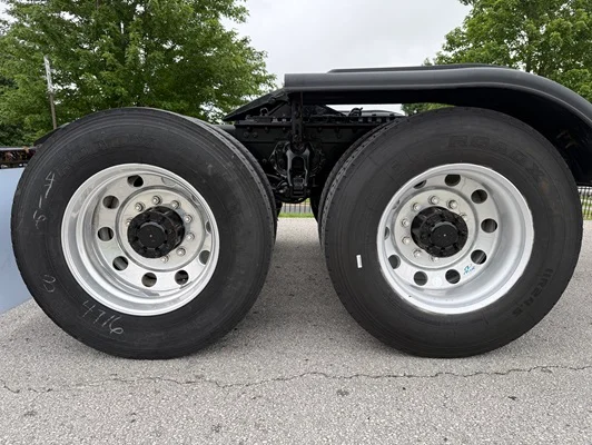 2019 Kenworth T800 in Springfield, MO — photo 34