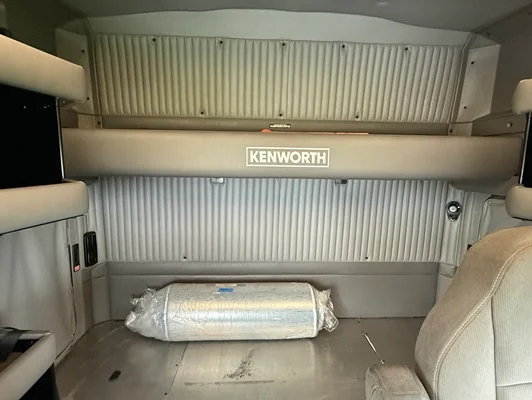 2019 Kenworth T800 in Springfield, MO — photo 24