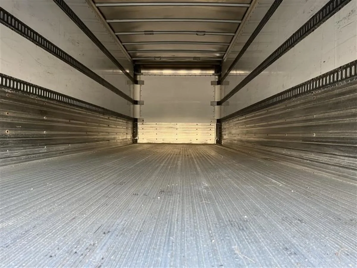 2021 Freightliner M2 106 - image 8