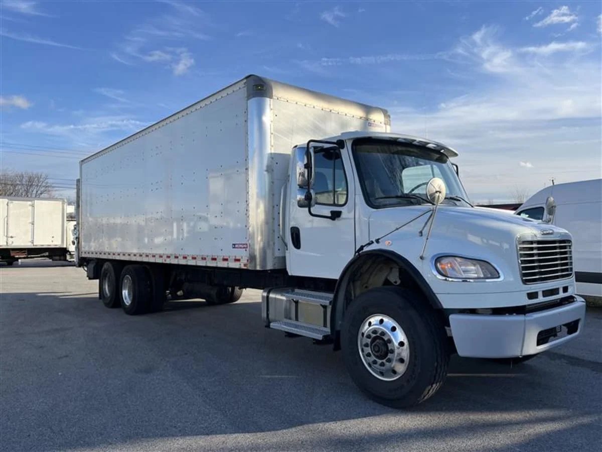 2021 Freightliner M2 106 - image 3